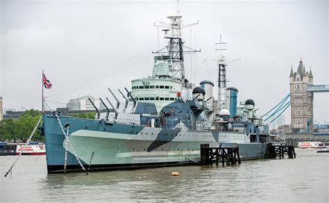 Hms belfast to commemorate a party. Where is the HMS Belfast now, what guns does the WW2 ...