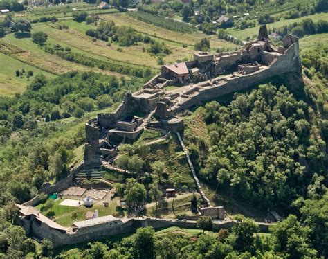 Apartmanhaz a hazaterohoz is located 0.5 miles from the center of szigliget and offers accommodation with free parking onsite. Szigliget Fortress | Book Szigliget Fortress Tour Packages ...