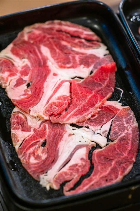 Slide Raw Beefs For Yakiniku Thin Piece Beef For Shabu Hotpot Japanese