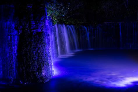 Purple Waterfall By Bonjour （id：2750493） 写真共有サイトphotohito