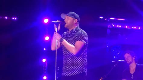 Colden rainey cole swindell (born june 30, 1983) is an american country music singer and songwriter. Cole Swindell sings "You Should Be Here" live at CMA Fest ...