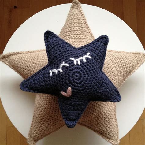 Free Star Amigurumi Crochet Pattern And Tutorial By Hvadbiertaenker
