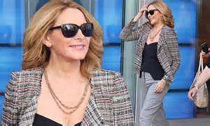 Not Saying Yes To Hollywood Kim Cattrall Heads To