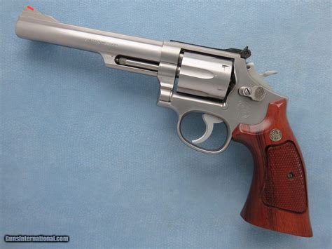Smith And Wesson Model 66 Combat Magnum Cal 357 Magnum 6 Inch Barrel