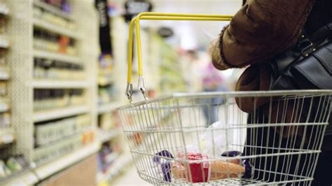 Shoplifting Store Hotspots Show Food Biggest Target Bbc News