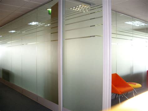 Persianas do seu jeito de acordo com a sua necessidade. Glass Film - Office Window Glass Films Manufacturer from Delhi