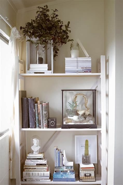 1 0 1 Bookshelf Styling Bookshelf Styling Home Decor Inspiration