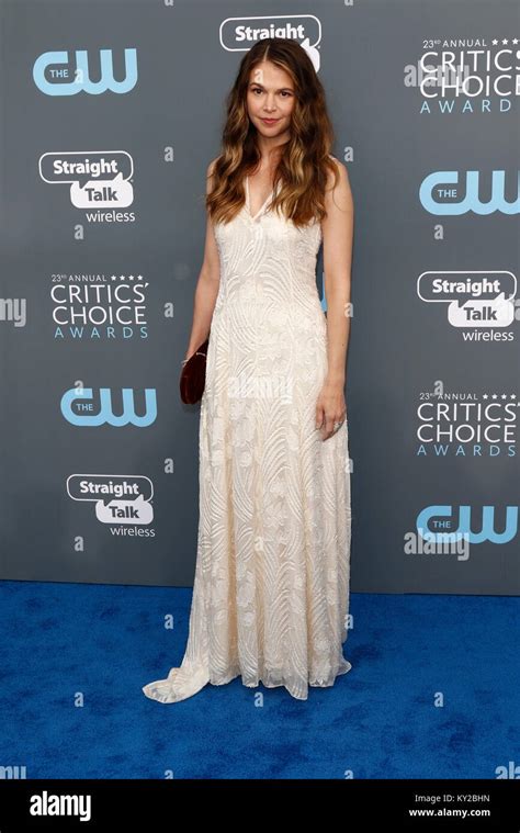 Sutton Foster Attends The 23rd Annual Critics Choice Awards At Barker