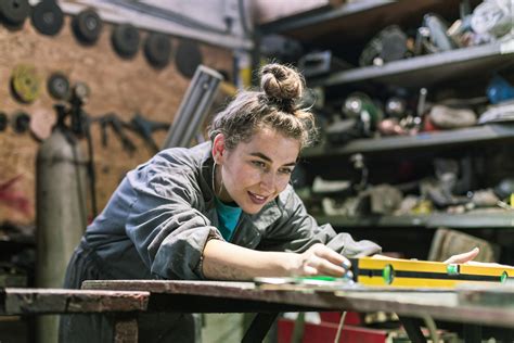 Skilled Trade Jobs Pay Off For Women | SkillPointe