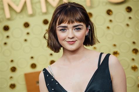 Game Of Throness Maisie Williams Has A New Blonde Mullet Hellogiggles