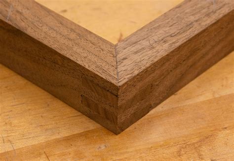 Make A Mitered Box Joint Chuck Bender Woodworking