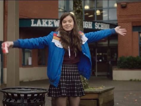 The Edge Of Seventeen Fashion Movies Outfit Hailee Steinfeld