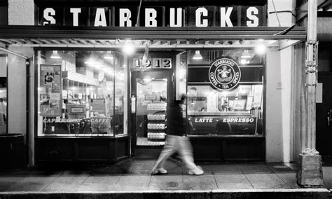 The First Starbucks Coffee Shop Seattle A History Of Cities In 50