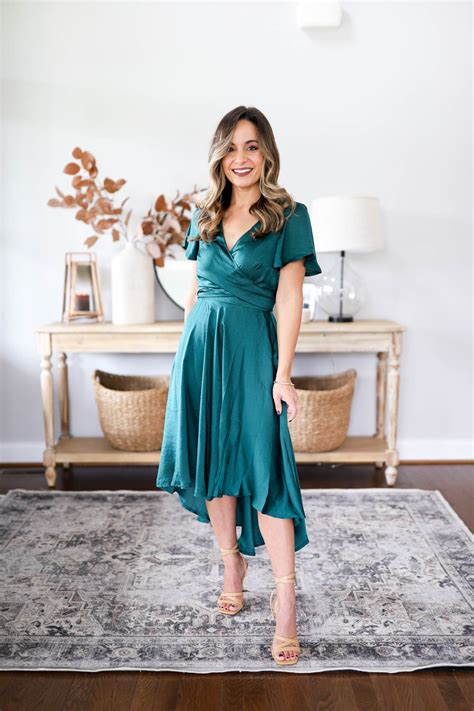 20 Best Fall Wedding Guest Dresses To Wear In 2022 Purewow Chegospl