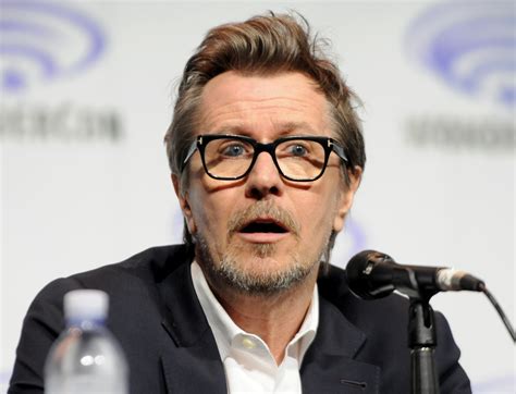 Gary Oldman Apologizes For Anti Semitic Comments In