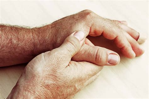 8 Tips To Reduce Pain From Rheumatoid Arthritis In Your Hands Painscale