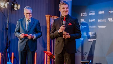 Abonniere envato elements für unbegrenztes herunterladen von photos gegen eine monatliche gebühr. Hessischer Gründerpreis 2020 an vier junge Unternehmen ...