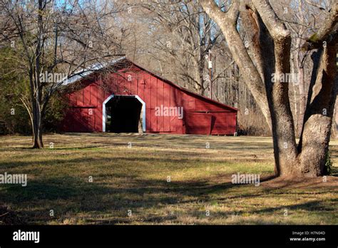 Red Barn Near Mint Hill Nc Stock Photo Alamy