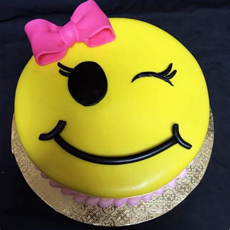 Emoji Birthday Cake The Custom Seen Best Birthday Cakes