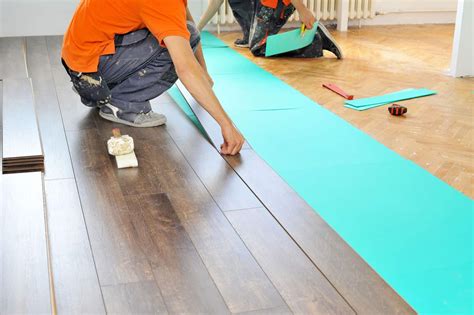 How To Lay Laminate Flooring In 7 Easy Steps The Flooring Lady
