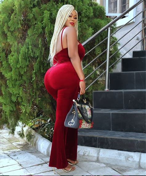 actress daniella okeke flaunts her curvy backside in new sexy photos report minds