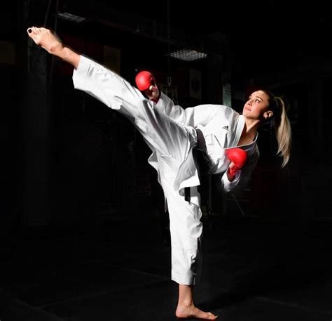 Pin By Tough Girls On Artes Marciales In 2021 Martial Arts Women