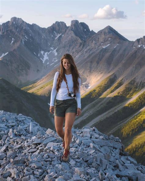 Wander Women Hike On Instagram Whos Getting Into The Mountains This