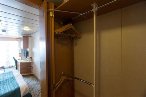 Large Oceanview Cabin On Royal Caribbean Enchantment Of The Seas