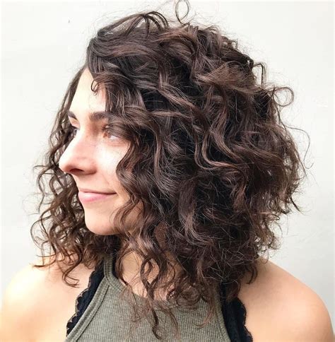 Inverted Bob For Curly Hair Curly Lob Curly Hair Styles Naturally