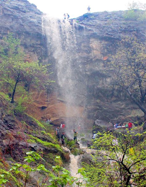 Monsoon Gives Ellora A Spectacular Waterfall Aurangabad News Times