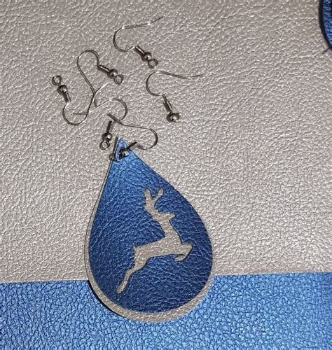 Leather earrings can be a fun diy project that can leave you with a new accessory to wear. How To Make Faux Leather Earrings With Cricut - With FREE ...