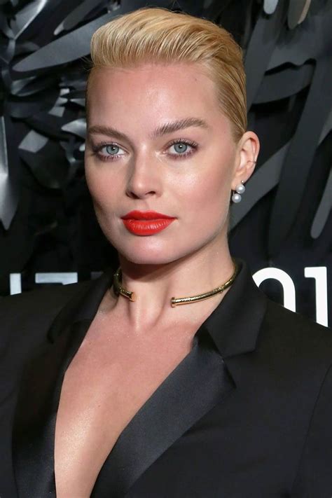 Margot Robbie’s Complete Beauty Evolution From Bronzed Soap Star To Hollywood Screen Siren