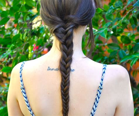 How To Do A Basic Fishtail Braid 4 Steps With Pictures