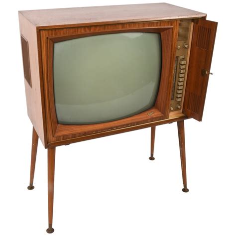 Vintage Tv Graetz Burggraf 1960s Wooden Floor Television Midcentury At 1stdibs Vintage Tv