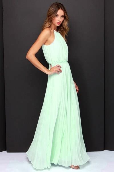 Check spelling or type a new query. Robe longue vert d'eau : comment la porter en t ...