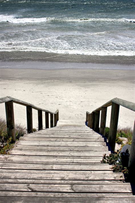 Steps To The Beach Stock Image Image Of Boardwalk Ocean 12524063