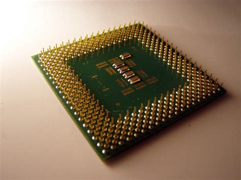 Intel Disses And Then Copies Amds Multi Die Cpu Idea Imore