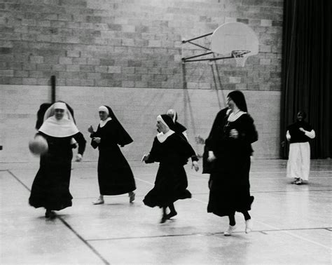 vintage everyday nuns nuns nuns here are 25 vintage pictures of nuns having fun from the 1950s