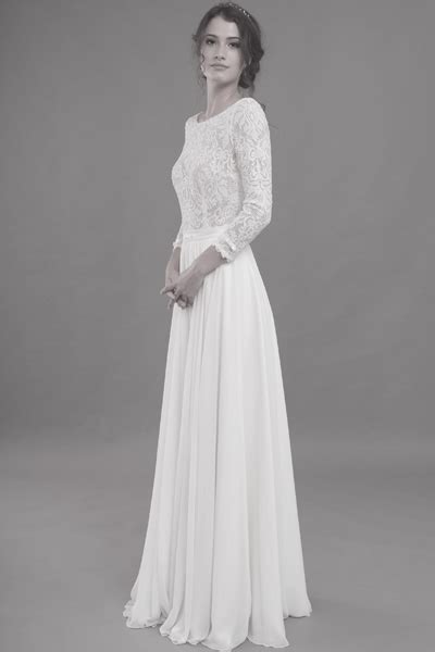 Viele designer orientieren sich bei ihren modellen an dem besten, was vergangene stilepochen zu bieten hatten und kombinieren. Brautkleid »BOHO« VINTAGE »HIPPIE« | Dein Hochzeitskleid 2020!