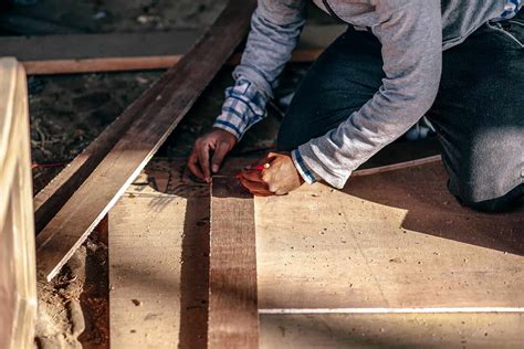 All establishments, ie manufacturer, authorised representative (ar), importer and distributor must apply for establishment licence. Roofers License Help Center | Roofing School of Illinois