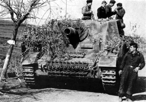 If it did hit i would imagine the effect would be something like 100 pen and 5000 he damage. Пин от пользователя Skanik на доске Sturmpanzer Brumbar ...