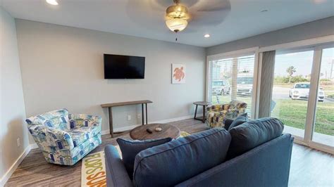 Ah J137 Newly Remodeled First Floor Condo Shared Pool And Hot Tub Port
