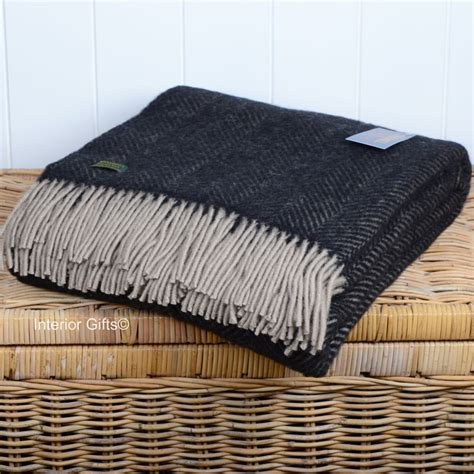 Tweedmill Vintage Wool Black And Beige Throw Blanket In Pure New Wool