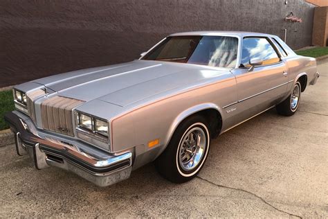 1977 Oldsmobile Cutlass Supreme