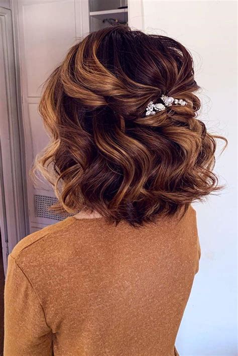 10 Pin Up Hairstyles For Wedding Guest Fashion Style