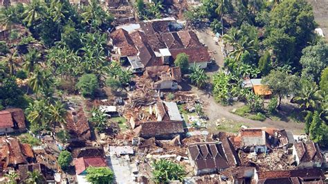 Lima Belas Tahun Gempa Yogya Detik Pelajaran Bagi Dunia