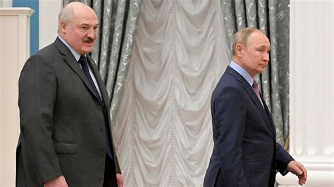 Belarus Leader Lukashenko Lavishes Putin With Praise ‘better Shape