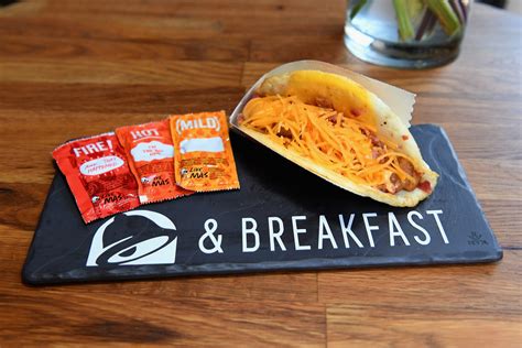 taco bell is bringing back the naked egg taco this monthhellogiggles