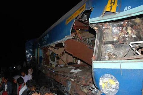 Andhra Lorry Hits Bengaluru Nanded Express In Anantpur Congress Mla