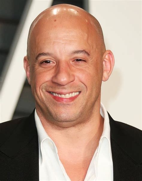 Vin diesel is an action star and a family man Chi è Vin Diesel: Età, Altezza, Peso, Instagam, Biografia ...